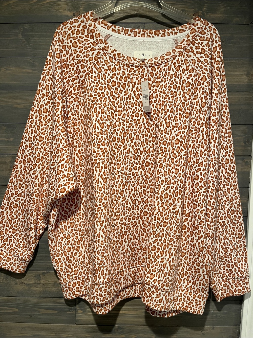 NWT LOFT Lou & Grey Leopard Print Women’s sweatshirt top XL